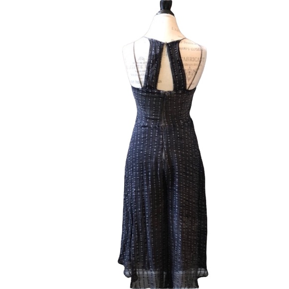 HD in Paris | Harbor Jumpsuit Size 4 Cropped Wide Leg V-Neck Anthropologie - Picture 5 of 9